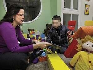 מדריכה ופעוט במרכז ההוליסטי ''בית פתוח'' בשדרות מדריכה ופעוט במרכז ההוליסטי ''בית פתוח'' בשדרות