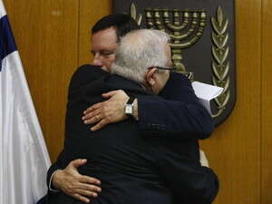 ראובן ריבלין ואופיר פינס בכנסת. הם יסכימו? ראובן ריבלין ואופיר פינס בכנסת. הם יסכימו?