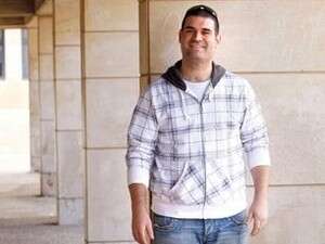 ��� ����