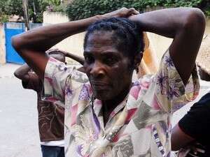 ניצולה מרעש האדמה. ניצולה מרעש האדמה.