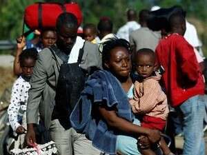 תושבים שאיבדו את בתיהם ברעש האדמה בהאיטי תושבים שאיבדו את בתיהם ברעש האדמה בהאיטי