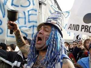 אוהדי פורטסמות. יכולים לנשום לרווחה אוהדי פורטסמות. יכולים לנשום לרווחה