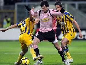 ערן זהבי ייכנס לנעליו? פאסטורה במדי פאלרמו ערן זהבי ייכנס לנעליו? פאסטורה במדי פאלרמו