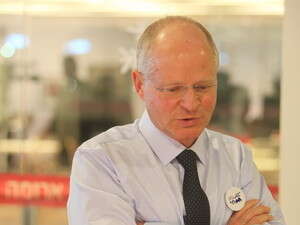 ���� ����