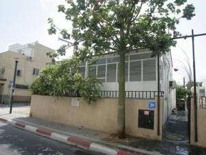 בית ילדותה של חזה. בית ילדותה של חזה.