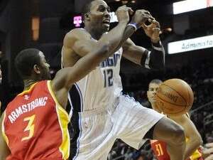 דווייט האוורד מול הילטון ארמסטרונג דווייט האוורד מול הילטון ארמסטרונג