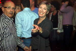 דליה מזור דליה מזור