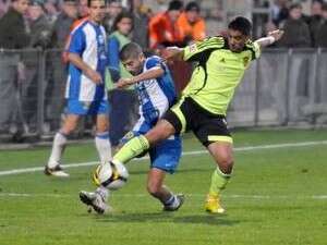 יצחקי מול הגנת עכו. לא הצליח להבקיע יצחקי מול הגנת עכו. לא הצליח להבקיע