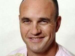 ניר אלון. אקט משפיל כלפי הבוגרים ניר אלון. אקט משפיל כלפי הבוגרים