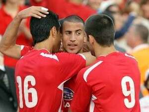 שחקני הפועל מברכים את אביחי ידין שחקני הפועל מברכים את אביחי ידין