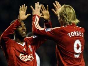 ריאן באבל ופרננדו טורס חוגגים על פומפי ריאן באבל ופרננדו טורס חוגגים על פומפי