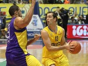 צ'אק אידסון מול ג'ון תומאס, הערב צ'אק אידסון מול ג'ון תומאס, הערב