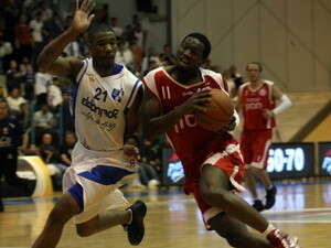 דיונטה כריסמס מול ג'יימי בקסטר דיונטה כריסמס מול ג'יימי בקסטר