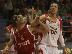 ג'ייקוב ג'אקס מול אורי קוקיה ג'ייקוב ג'אקס מול אורי קוקיה