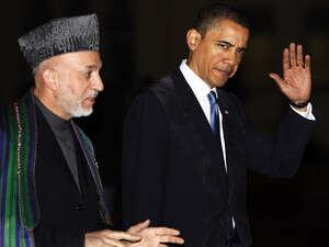 אובמה וקרזאי בארמון המלוכה בקאבול, בירת אפגניסטן. אובמה וקרזאי בארמון המלוכה בקאבול, בירת אפגניסטן.
