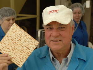 דוד וולף, מצות אביב דוד וולף, מצות אביב