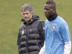 באלוטלי עם ז'וזה מוריניו. נגמרה הסאגה באלוטלי עם ז'וזה מוריניו. נגמרה הסאגה