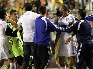 ליאור ג'אן מתעמת עם עמית בן שושן ליאור ג'אן מתעמת עם עמית בן שושן