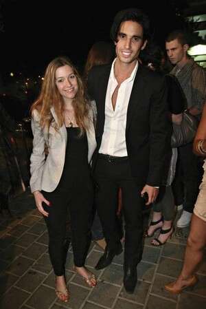 ארז דה דרזנר עם החברה מיכל. באנרגיות סגורות ארז דה דרזנר עם החברה מיכל. באנרגיות סגורות