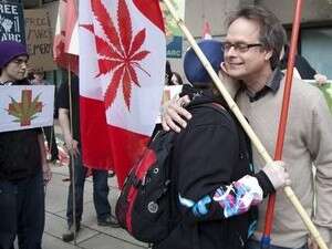 מארק אמרי לפני שהסגיר את עצמו מארק אמרי לפני שהסגיר את עצמו