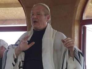 אבי יסעור. אבי יסעור.