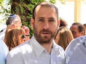 חנוך דאום, למה הוא רוצה לסגור את החינוכית? חנוך דאום, למה הוא רוצה לסגור את החינוכית?