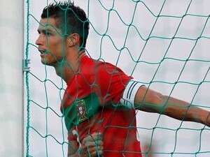 כריסטיאנו רונאלדו. יגיע לבלומפילד או ר כריסטיאנו רונאלדו. יגיע לבלומפילד או ר