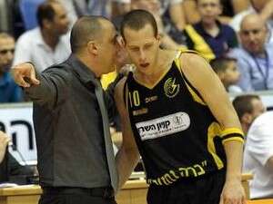 שמוליק ברנר ואריק אלפסי, הערב בנוקיה. שמוליק ברנר ואריק אלפסי, הערב בנוקיה.