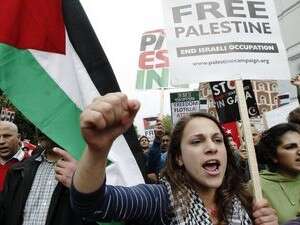 מפגינים פרו-פלסטינים בלונדון מפגינים פרו-פלסטינים בלונדון