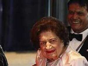 הכתבת, הלן תומאס. הכתבת, הלן תומאס.