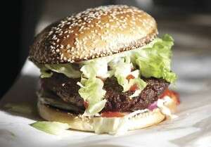 המבורגר, בצרפת הם הורדו מהמדפים המבורגר, בצרפת הם הורדו מהמדפים