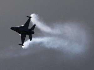 F-16 במהלך טיסה - מצרים תקבל מטוסים מסוג זה F-16 במהלך טיסה - מצרים תקבל מטוסים מסוג זה