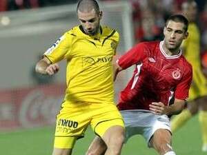 בוער לו להבקיע. שכטר מול קפילוטו בוער לו להבקיע. שכטר מול קפילוטו