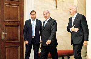 נתניהו וראש ממשלת יוון ג'ורג' פפנדריאו נתניהו וראש ממשלת יוון ג'ורג' פפנדריאו