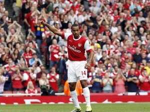 כובש וחוגג. ת'יאו וולקוט במשחק מצוין כובש וחוגג. ת'יאו וולקוט במשחק מצוין