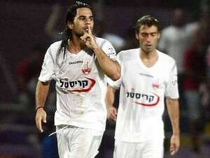 ליאור אסולין חוגג שער ניצחון ליאור אסולין חוגג שער ניצחון