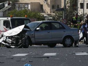 המכונית הפרטית שנפגעה היום בתאונה בירושלים המכונית הפרטית שנפגעה היום בתאונה בירושלים