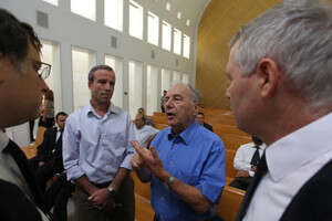 אמנון רובינשטיין ואלעזר שטרן בבית המשפט העליון בדיון על הגיור בצה''ל אמנון רובינשטיין ואלעזר שטרן בבית המשפט העליון בדיון על הגיור בצה''ל