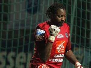 אפולה, האם זייף את שמו וגילו? אפולה, האם זייף את שמו וגילו?