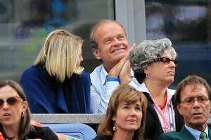 קלסי גרמר וקייט וולש. מיהר לספר לחבר'ה. קלסי גרמר וקייט וולש. מיהר לספר לחבר'ה.