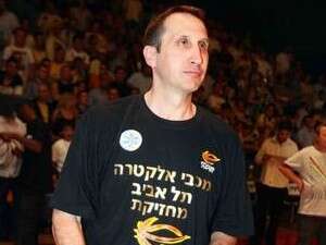 דייויד בלאט. מרוצה מהמחצית השניה דייויד בלאט. מרוצה מהמחצית השניה