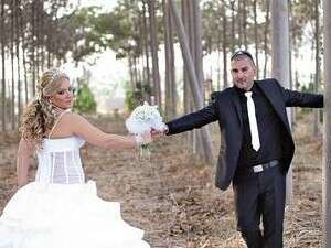 בני הזוג שמש בני הזוג שמש