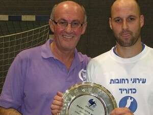רוטברד, בשער כי אין מישהו אחר רוטברד, בשער כי אין מישהו אחר