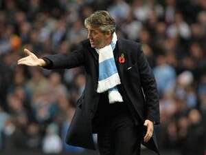 רוברטו מאנצ'יני, אתמול. מתחיל להיות מתוסכל רוברטו מאנצ'יני, אתמול. מתחיל להיות מתוסכל