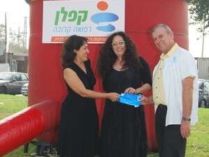 ד ד