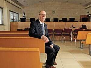 המתווך, סטיב אדלר, בחודש שעבר. יקבע אם הפרקליטים יקבלו שכר על הימים שבהם שבתו. המתווך, סטיב אדלר, בחודש שעבר. יקבע אם הפרקליטים יקבלו שכר על הימים שבהם שבתו.