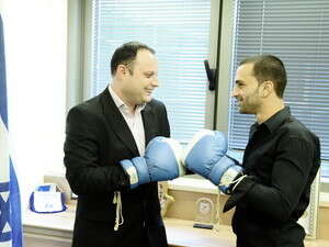 ח''כ אלכס מילר ומוהר מרחב בוועדת החינוך ח''כ אלכס מילר ומוהר מרחב בוועדת החינוך