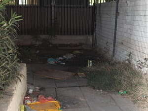 הזנחה בשכונה ד' הזנחה בשכונה ד'