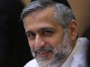 אלי ישי. אלי ישי.