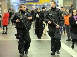 שוטרים גרמנים. שוטרים גרמנים.